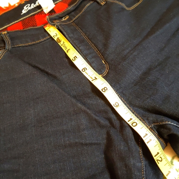 Eddie Bauer Voyager Fleece Lined Slightly Curvey Straight Jeans - Picture 7 of 7